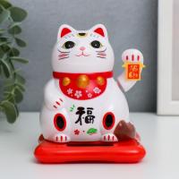 Маятник  "Манэки-нэко" белый (от солнечной батареи), 9,5 х 10 х 9,5 см 