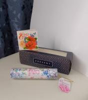 Ручка подарочная "Поздравляю с праздником 8 Марта!", в тубусе + подарочной коробке + мини-открытка "С 8 Марта"