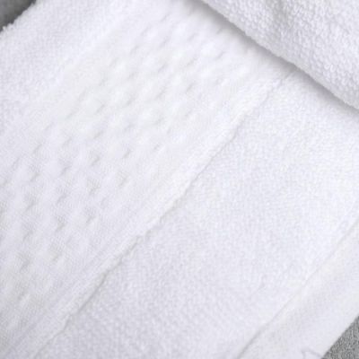 Набор «23 Февраля» гель и шампунь банка пива 250 мл аромат сливочного пива, полотенце