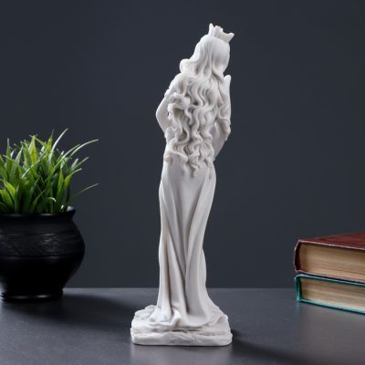 Статуэтка "Фортуна" 18х9см, белая / мраморная крошка