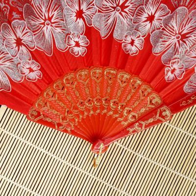 Веер пластик "Цветы с блёстками" МИКС 23 см