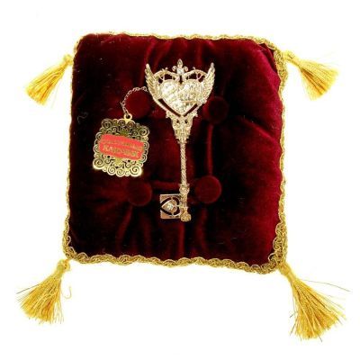 ключик сувенирный на подушке "Ключ от сердца"