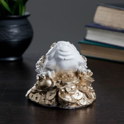 Копилка "Жаба на деньгах малая" 10х12см белая