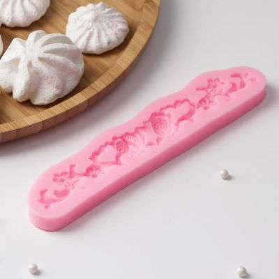 Молд «Цветочный венок», 16,7×3,5×1 см, цвет розовый