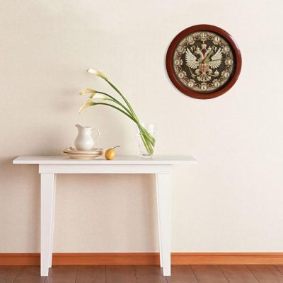 Часы "Герб" настенные, коричневый обод, 28х28 см