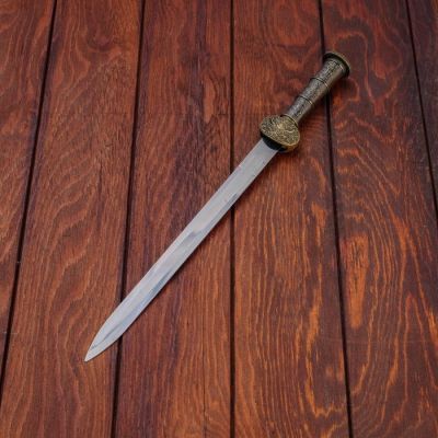 Сувенирный меч, рукоять резной металл, старое золото, ножны черн+3вставки, 40 см