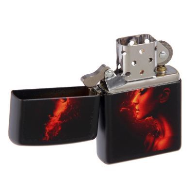 Зажигалка ZIPPO 218 BURNING WOMAN с покрытием Black Matte