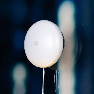 Светодиодная фигура на присоске «Дед Мороз и снеговик» 25 × 44 см, пластик, батарейки АААх3 (не в комплекте), свечение тёплое белое