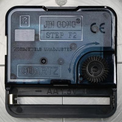 Часы-фоторамка наклейка, d=70 см, рамка 13х13 см, 1АА, плавный ход