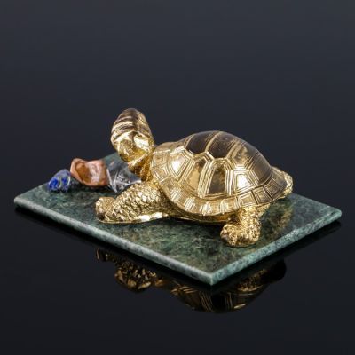 Сувенир "Черепаха", 7х10х4 см, змеевик, гипс, минералы