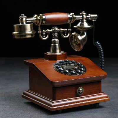 Телефон-ретро с ящичком №3 (17 х 17 х 26 см)