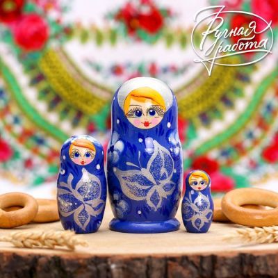 Матрёшка 3-х кукольная «Бабочка», синяя, 11 см