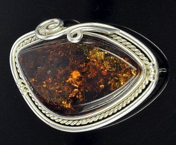 Брошь Янтарь "Солнечная фантазия" арт.ЯК-243