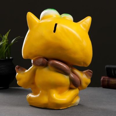 Копилка "Кот с сосикой" жёлтый, 24х19х13см