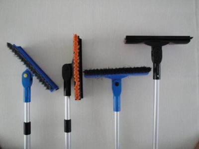 Щетка для снега со скребком № 032