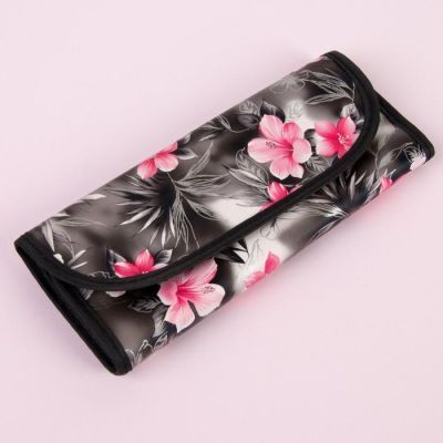 Набор кистей для макияжа «Цветение», 7 предметов, на кнопке, цвет серый/розовый