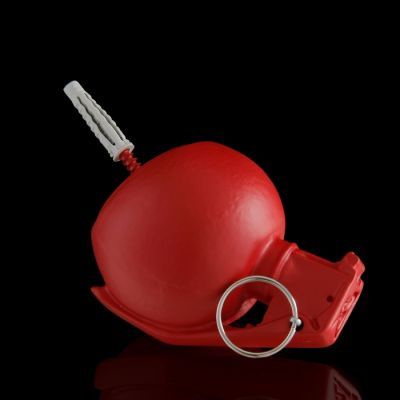 Вешалка-лимонка красная