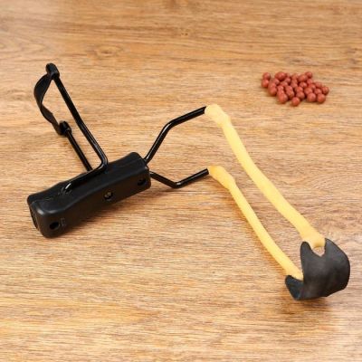 Рогатка, рукоять с упором и подпальцевыми выемками