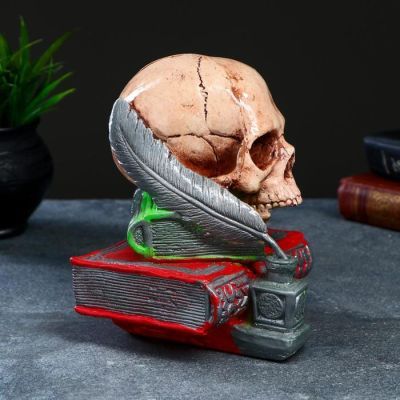 Копилка "Череп на книгах", 17см