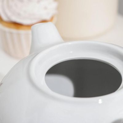 Сервиз чайный «Королева цветов», 14 предметов: чайник 1 л, сахарница 600 мл, 6 чашек 250 мл, 6 блюдец d=14 см