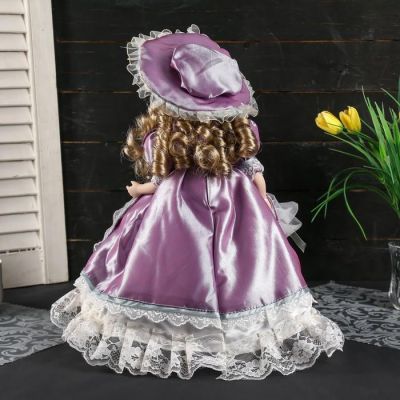 Кукла коллекционная керамика "Ангелина в сиренево-розовом платье. шляпе, с зонтом" 35 см