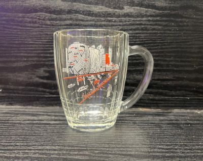 Пивная кружка "Новосибирск. Красный проспект" (стеклянная, 500 мл)