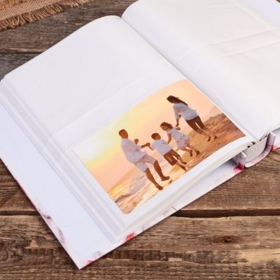 Фотоальбом на 200 фото 10х15 см "Пёрышки" в коробке МИКС 26,5х20,7х5,5 см