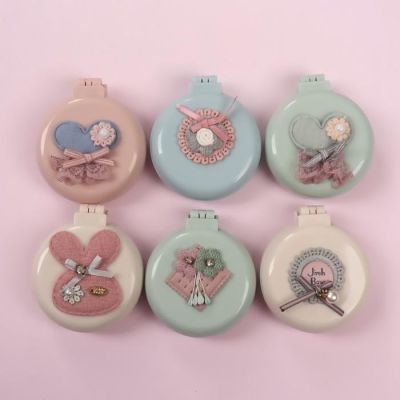 Расчёска массажная, складная, с зеркалом, d = 7,5 см, рисунок МИКС