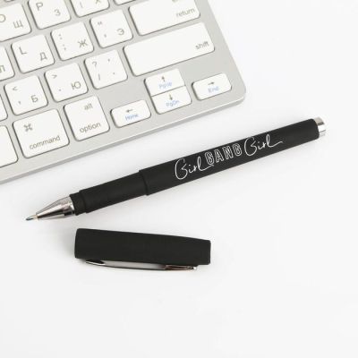 Набор: обложка для паспорта, брелок и ручка пластик "Girl"