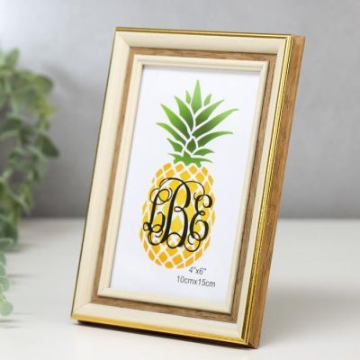 Фоторамка пластик 10х15 см "Офелия" беж с золотой полосой 19х14 см