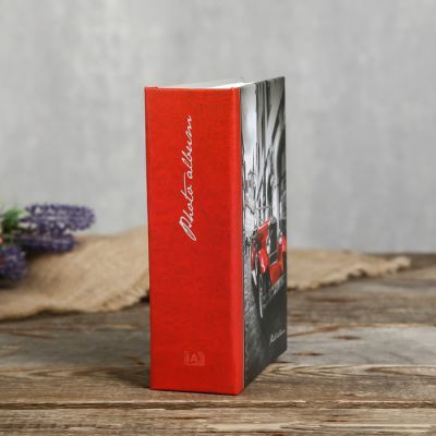 Фотоальбом на 100 фото "Красное авто"