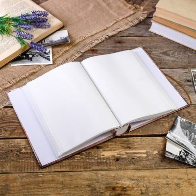 Фотоальбом на 200 фото 10х15 см "Букет" в коробке, с зол.обводкой МИКС 26х20,5х5,5 см