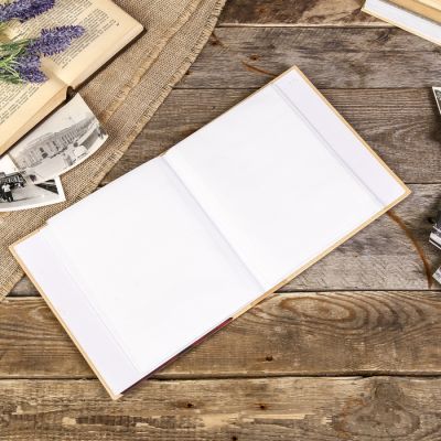 Фотоальбом на 80 фото 10х15 см "Девочка с цветком" в коробке МИКС 23х19х5,2