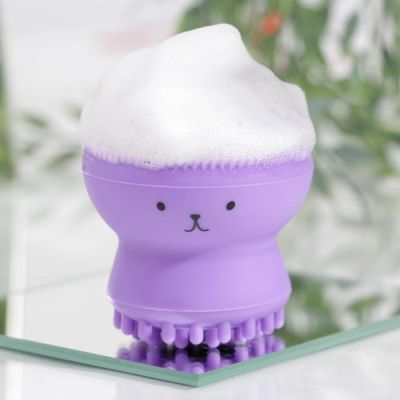 Щёточка для лица на подставке Stay beautiful, 7,2 х 5,5 см