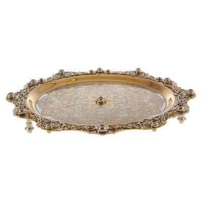 Блюдо украшенное