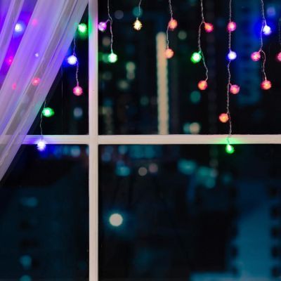 Гирлянда «Бахрома» 3 × 0.5 м с насадками «Ёжики», IP20, прозрачная нить, 80 LED, свечение мульти (RG/RB), мигание, 220 В