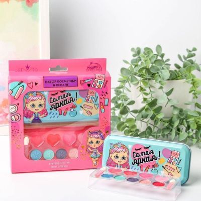 Подарочный набор детских теней и блесков для губ «Самая яркая!»