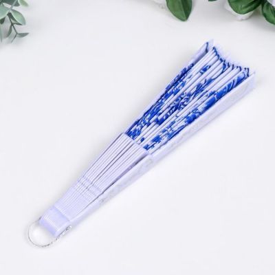 Веер пластик, текстиль "Синий рисунок на белом" МИКС 23 см