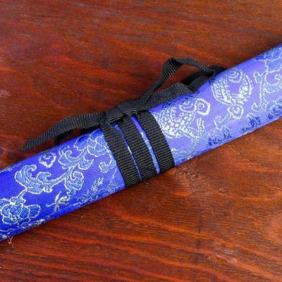 Сув. изделие катаны 2в1 на подставке, ножны ткань, драконы золото на синем 47/70см