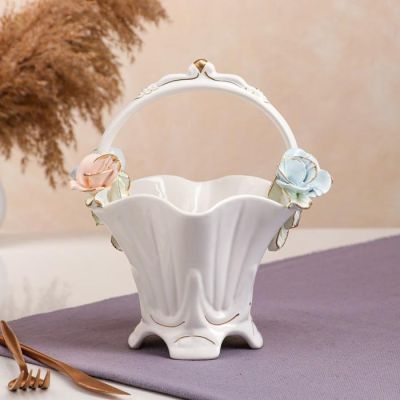 Конфетница "Подарочная", белая, цветная лепка, 22 см, микс