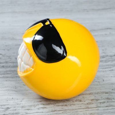 Копилка "Смайлик Крутой", глянец, жёлтый цвет, 8 см