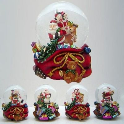 Фигурка декоративная в стеклянном шаре с музыкой "Санта, Снеговик" № 50 (15 см)