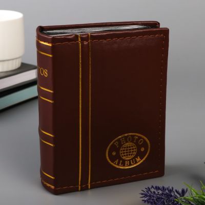 Фотоальбом на 100 фото 10х15 см "Классика" 2 золотых полоски МИКС