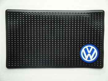 Коврик на панель антискользящий VOLKSWAGEN (15х9)