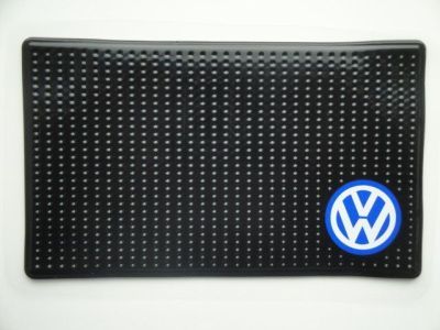 Коврик на панель антискользящий VOLKSWAGEN (15х9)