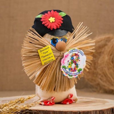 Оберег "Домовой в фуражке с 8 марта", 16-17см