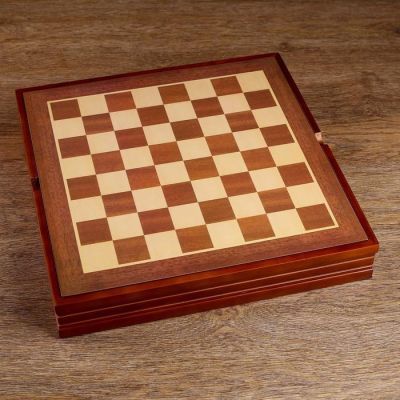 Шахматы сувенирные "Робин Гуд", h короля=8 см, h пешки=6 см, 36 х 36 см