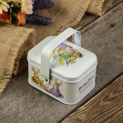 Шкатулка металл с ручкой "Зайчата- чаепитие с нарциссами" 6,5х10,5х8 см