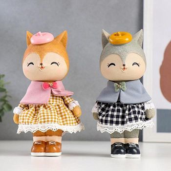 Копилка полистоун "Лисичка в платье с накидкой" МИКС 18,5х9х6 см