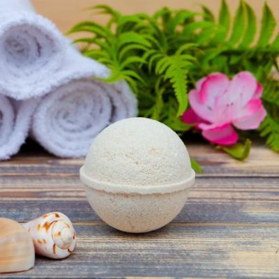 Шипучая бомбочка из гималайской соли "Самой прекрасной" с эфирным маслом ванили, 140 гр